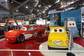 Personagens de "Carros" foram expostos no Salão do Automóvel